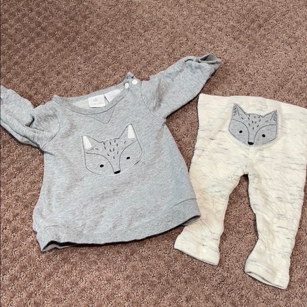 🌷DYLAN AND ABBY 2 PIECE OUTFIT SIZE 0-3MON…